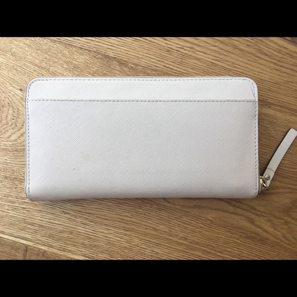 Kate Spade Cameron Street Lacey Zip Around Wallet - Picture 2 of 3